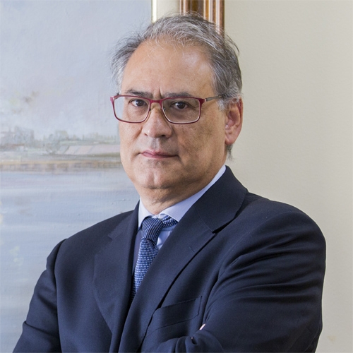 Luis R. Santos Gil