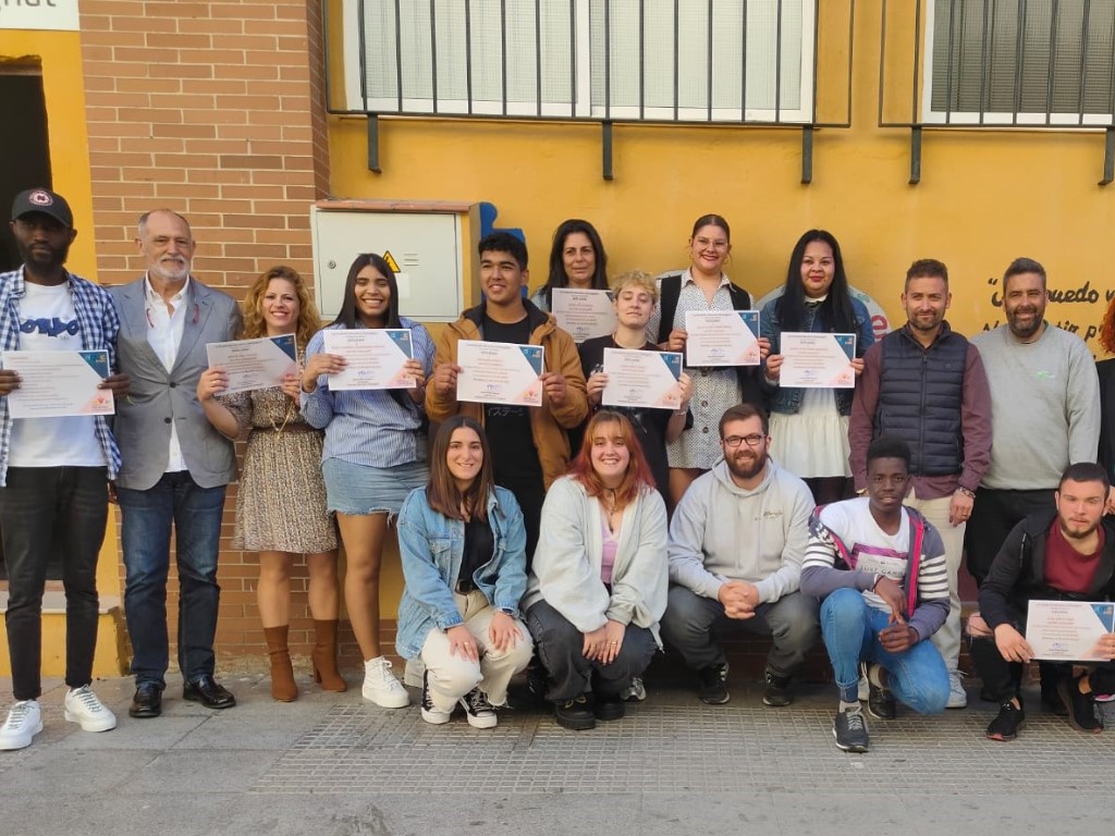 La Fundación Marcelino Champagnat y AIQBE celebran el éxito del Programa ‘Huelva ES+’
