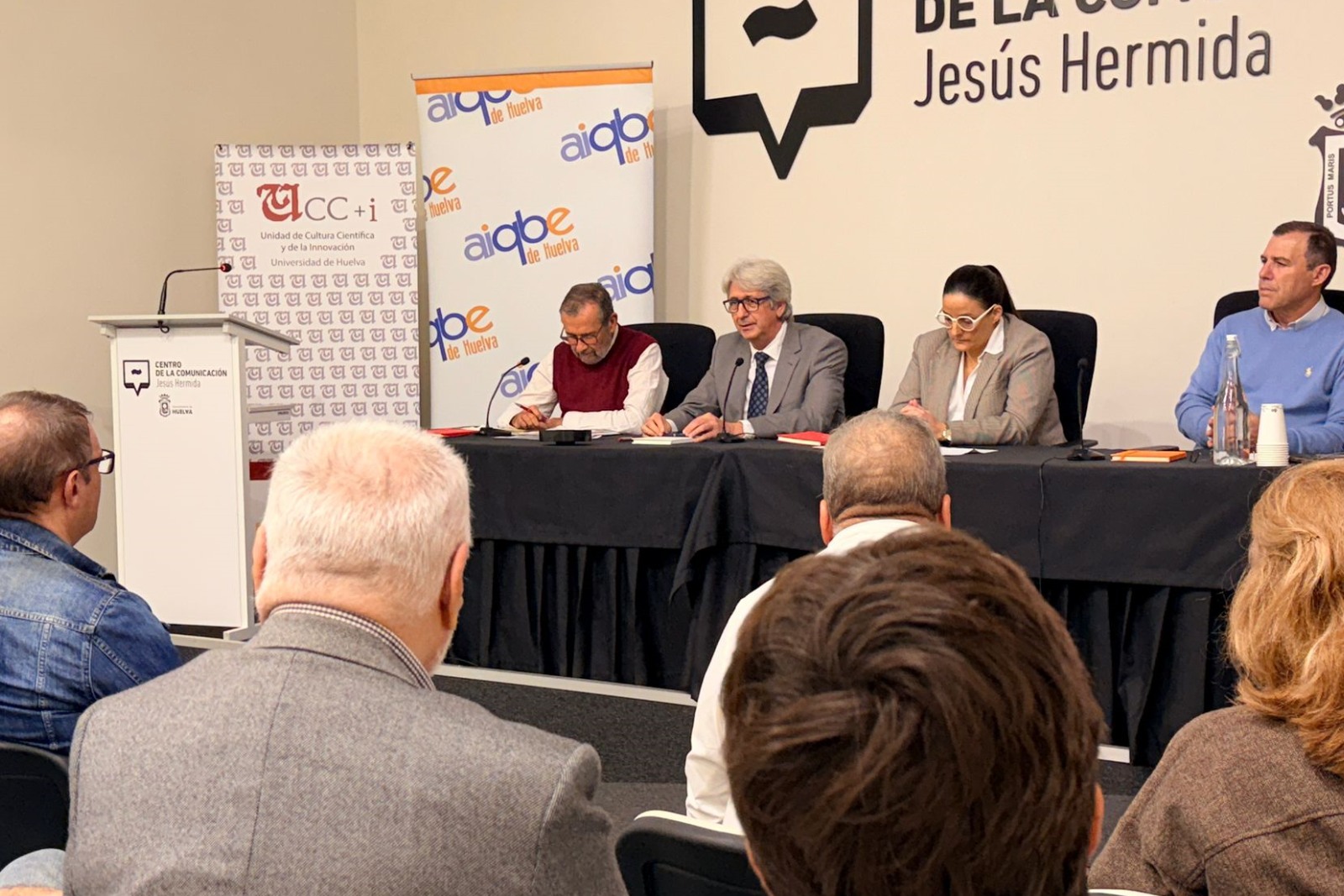 Huelva acoge los 'Encuentros de Saber Abierto', que se inician con un debate sobre el CO₂ biogenico y los combustibles renovables